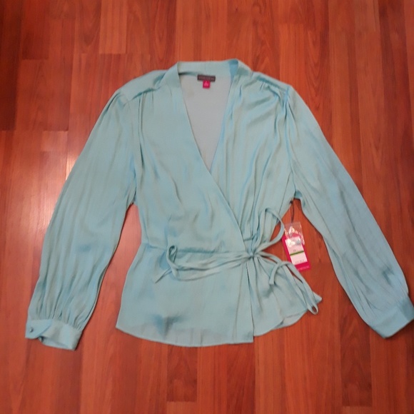 Vince Camuto Tops - ⚡Final Sale⚡Vince Camuto blouse